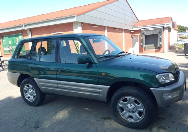 Toyota RAV4 cena 15500 przebieg: 270800, rok produkcji 2000 z Morąg małe 154